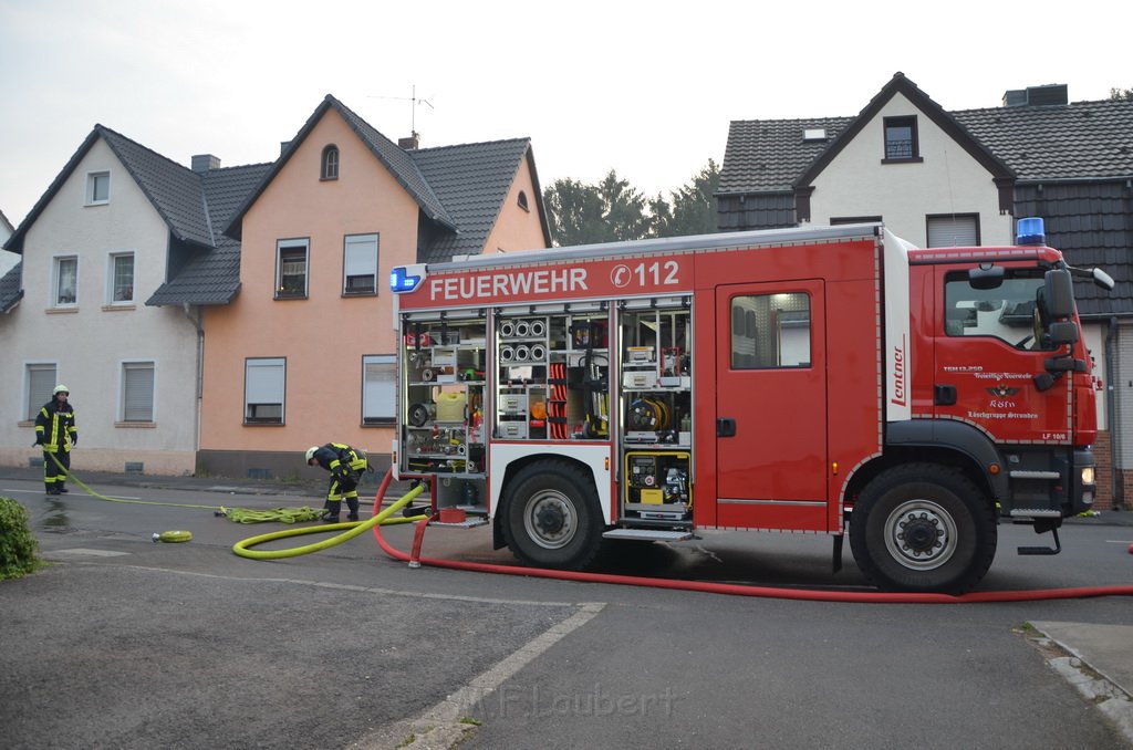 Feuer1 Koeln Dellbrueck In der Gansaue Dellbruecker Mauspfad P41.JPG